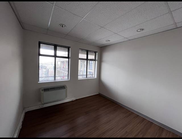 90M² OFFICE TO LET IN CENTURY CITY